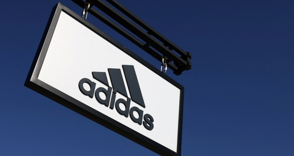 Adidas остановил работу сайта и приложения в России