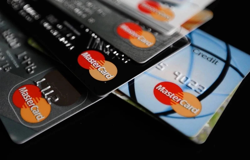 MasterCard изменит тарифы за переводы по номеру телефона