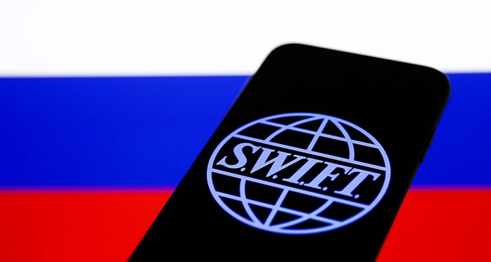 Президент Чехии призвал отключить РФ от SWIFT