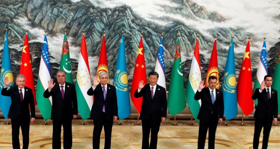 Си Цзиньпин заявляет, что Китай может помочь "братьям" в Центральной Азии объединиться, на встрече в Сиане