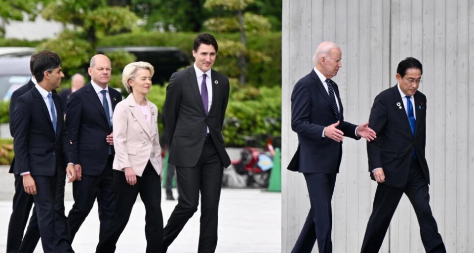 Кризис долгового потолка в США преследует Байдена на встрече G7