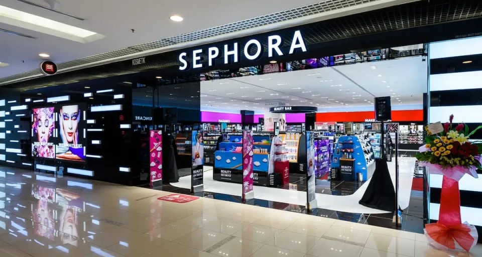 Sephora приостанавливает деятельность в России