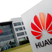 Китайский Huawei отключила поддержку карт «Мир» в фирменном магазине приложений