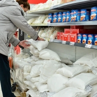 Минпромторг и Минсельхоз сообщили об отсутствии планов замораживать цены на сахар и масло