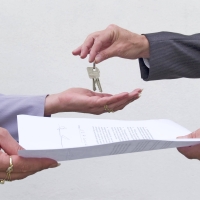 Процесс оформления сделки купли-продажи квартиры в МФЦ: шаг за шагом