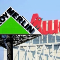 Французские компании «Ашан» и «Леруа Мерлен» пока продолжают работать в РФ