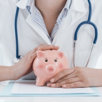 Разбираемся в зарплатах медицинских работников: структура и факторы, влияющие на уровень дохода