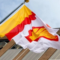 Shell объявила о поэтапном отказе от российской нефти и закрытии АЗС в России