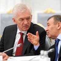 Великобритания введет санкции против Тимченко и Ротенбергов