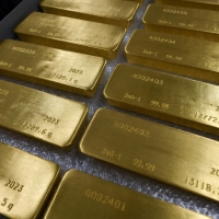 Цены на золото немного растут, акцент на данных по инфляции в США