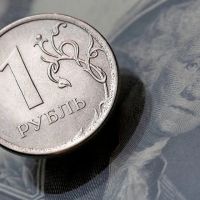 Экономист рассказал о факторах укрепления рубля
