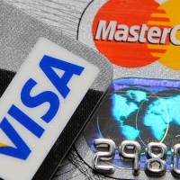 MasterCard и Visa объявили о приостановке своих операций в России