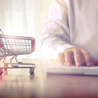 Защита прав потребителей при покупках в интернет-магазинах: основные аспекты